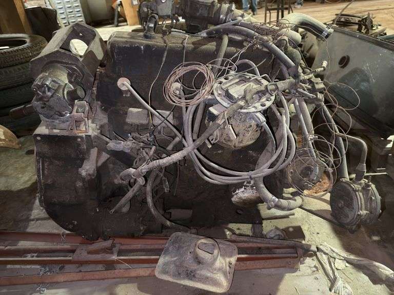 GM Industrial 4 Cylinder Engine, Is free