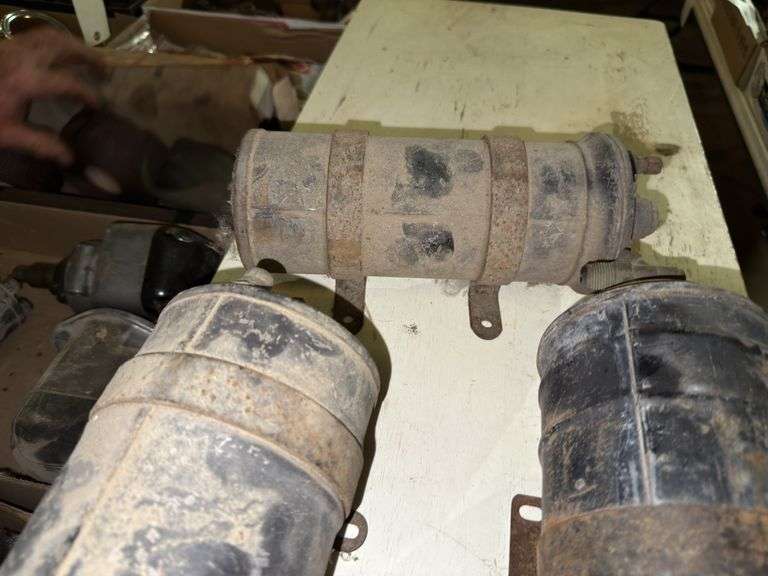 Fuel Canisters for Vintage Ford Cars