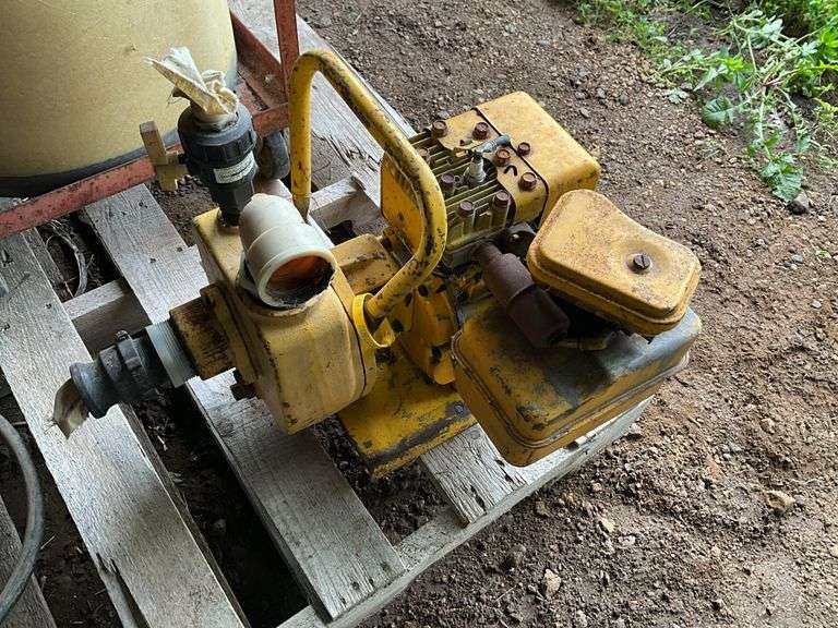 Briggs & Stratton Monarch Water Pump