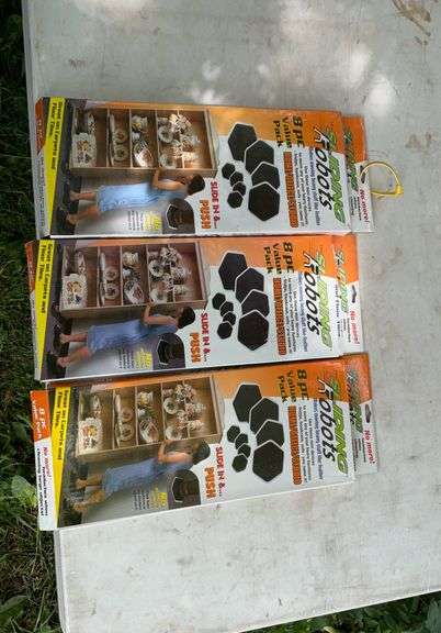 3 boxes of sliding furniture movers
