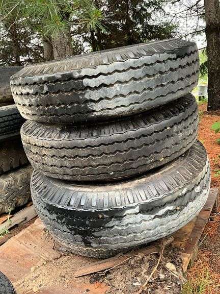 (4) 7.50-17 Tires on 5 Bolt Bud Rims