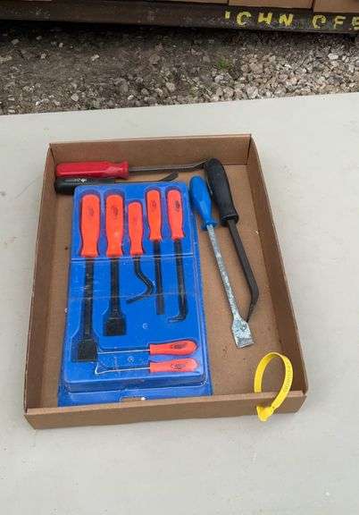 Cummins Hook & pry bar set