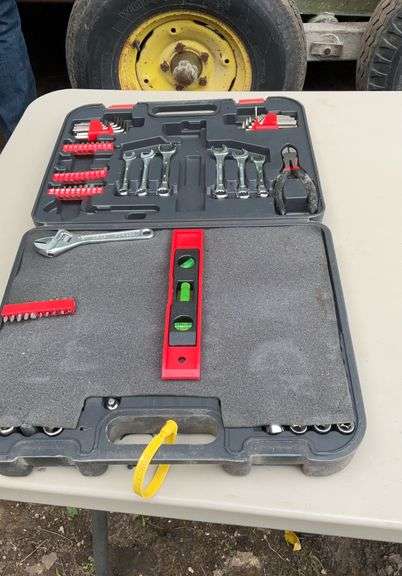 IWork 119pc home project tool set