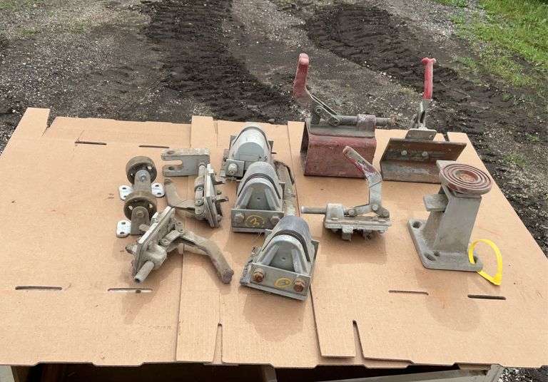 Flat of door stops & jig hold downs