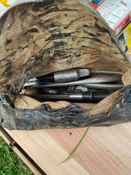 Roll up pouch w/tools