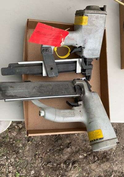 Flat of 2 passlode air nailers