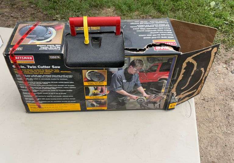 Craftsman 6 1/8" Twin cutter saw, corded