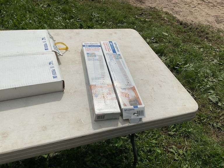 2 - 48" lights & 2 under cabinet lights