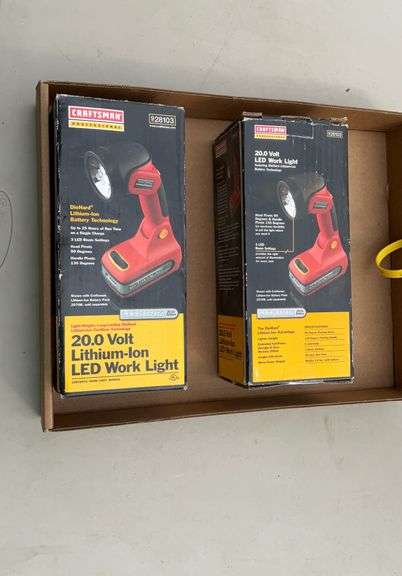 2 craftsman 20V work lights