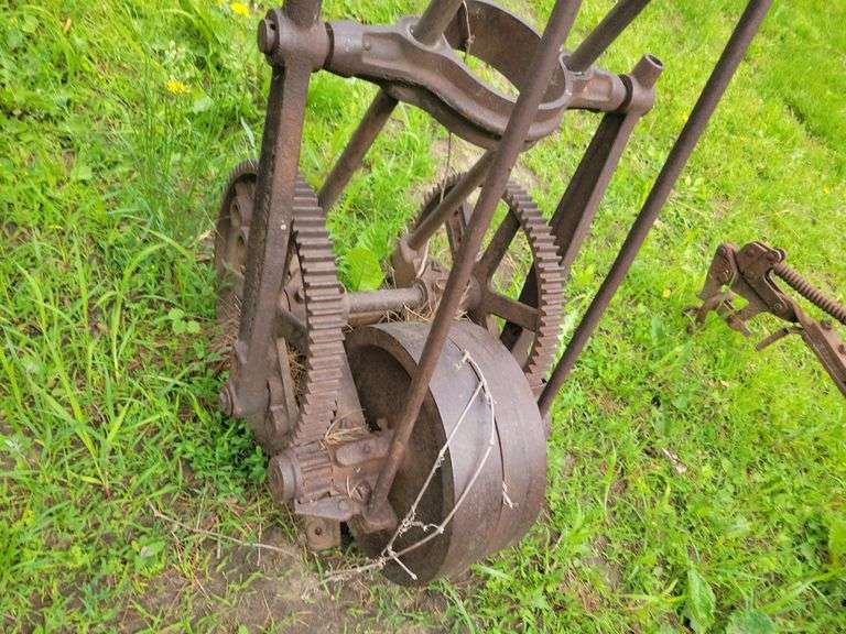 Stover 586 Pump Jack Drive - May not be complete