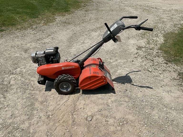 Husqvarna Model DRT900H Rear Tine Tiller, Looks New