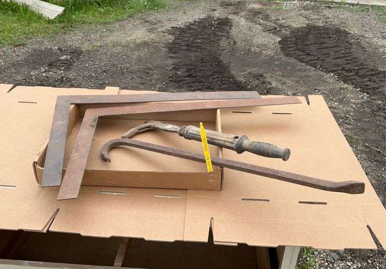 Flat w/ nail puller, 2 carpenter squares & a bar