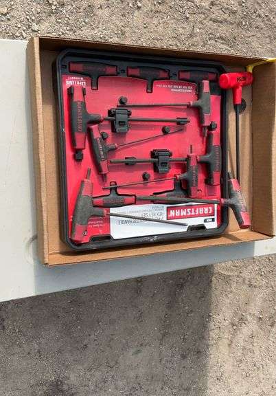 Flat with 7 pc T-thru handle hex key set