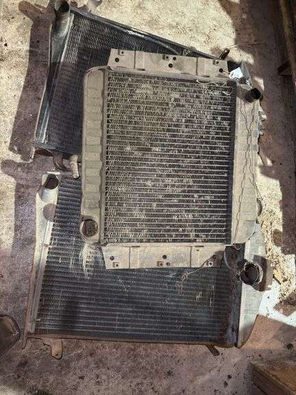 (3)/Vintage Radiators