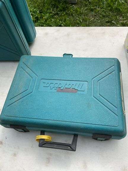 Makita 12V 3/8" drill