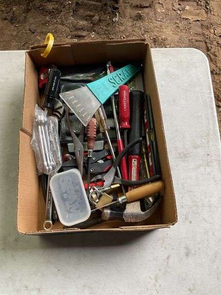 Flat with sheffield 4pc pliers set; misc screw drivers & wrenches