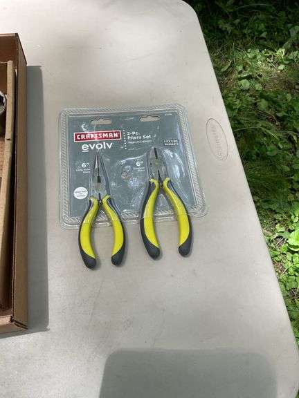 Flat of craftsman 1/2 3/8 1/4 bit, sockets, pliers, knife