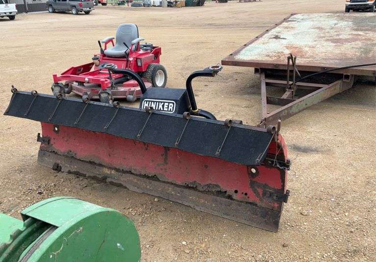 Hiniker 8' Snow Blade