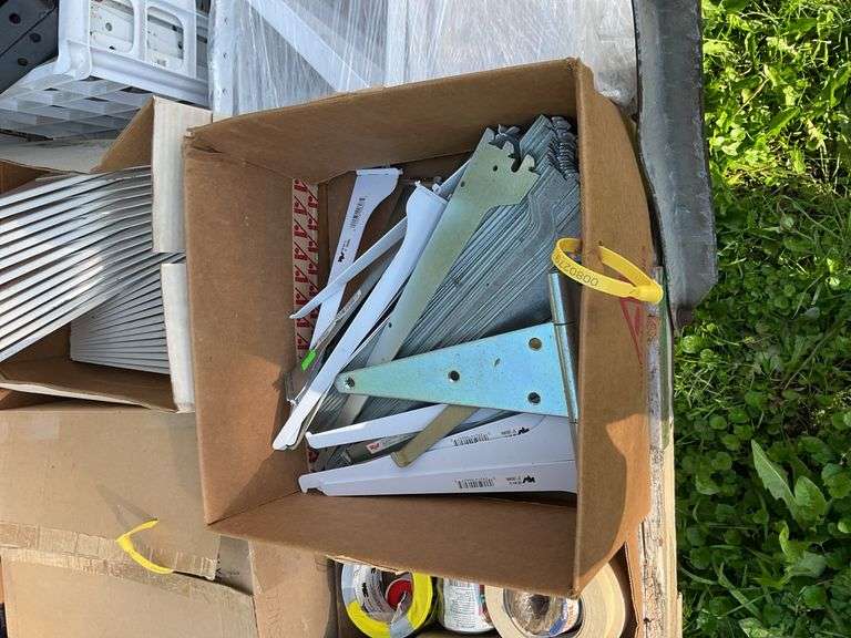 Flat of misc brackets & 4 wall cabinet brackets