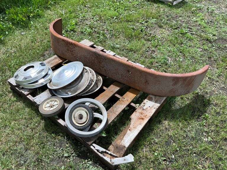 9”x69” Trailer Fender & hub caps