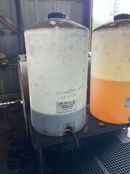 Oil Lubrication Station, (2) 65 Gallon Poly Totes, Stored Inside - barrels 