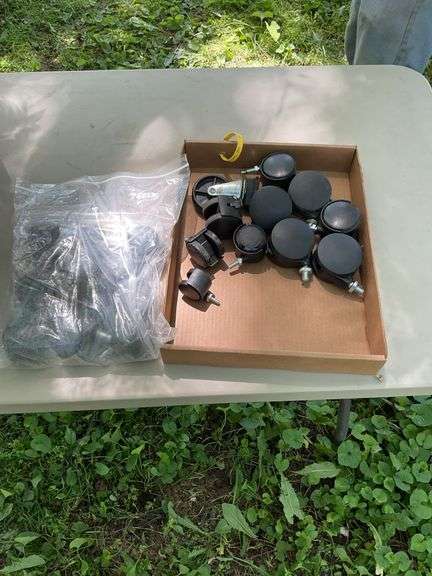 Flat of misc casters