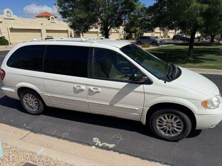 Mesa AZ - 2002 Chrysler Town and Country Mini Van, FWD, Leather, Auto, 95,0
