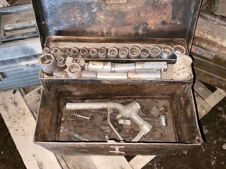 (3) tool boxes w/misc tools