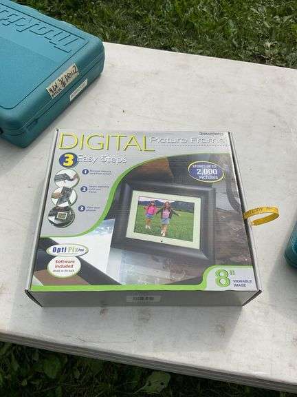 Digital picture frame