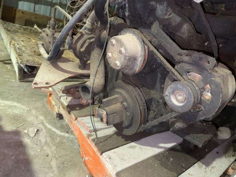 GM Industrial 4 Cylinder Engine, Is free