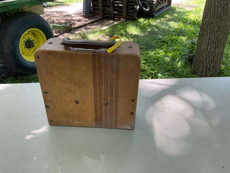 Vintage radio & tote of misc newspaper articles