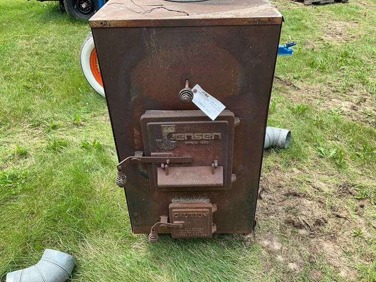 Henson Wood Stove on Wheeled Cart