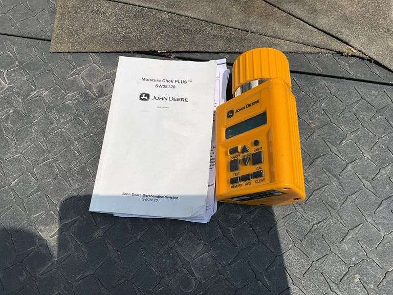 John Deere Model SWO8120 Moisture Tester