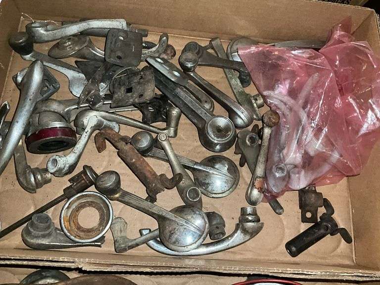 Door handles, window cranks, other Accessories for vintage cars