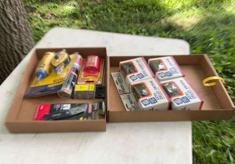 2 Flats of auto delay switch & chalk lines, razor blade knives