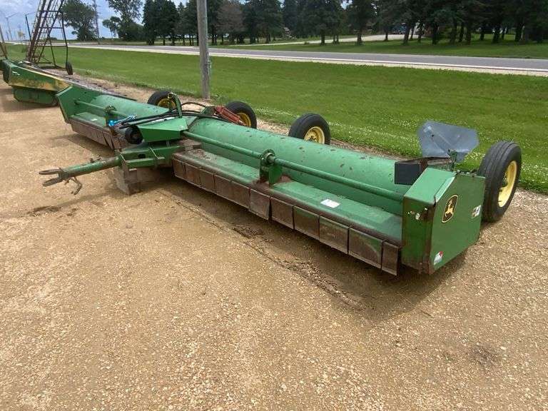 John Deere 220 high speed stalk chopper, 20ft