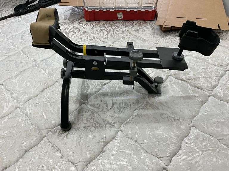 Shooting bench/gun stand 

Located in office