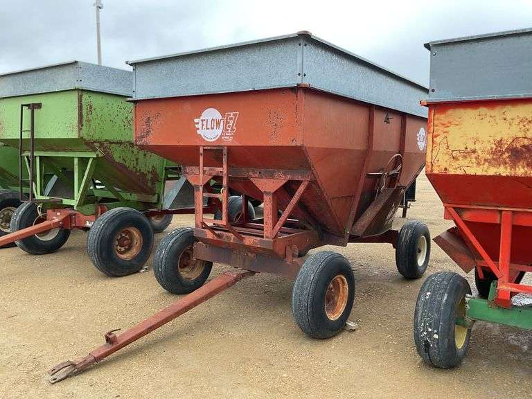 EZ Flow Gravity Wagon, 200bu