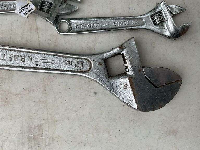 Flat of pliers, tin snips, adjustable wrenches