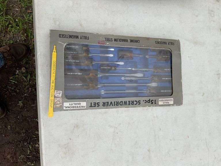 Flat of Vessel 15pc screwdriver set