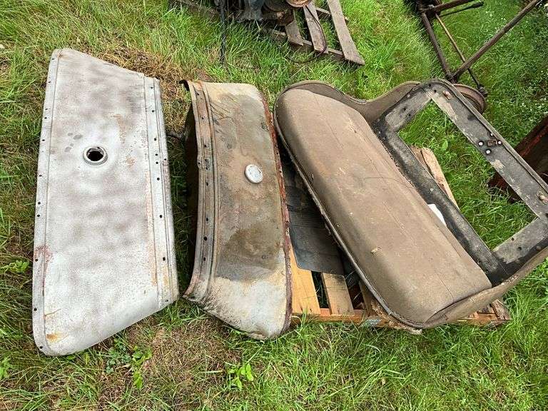Ford Model A/T Fuel Tanks, Seat