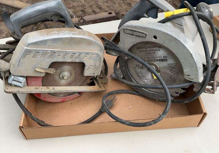 Flat with 2 circular saws