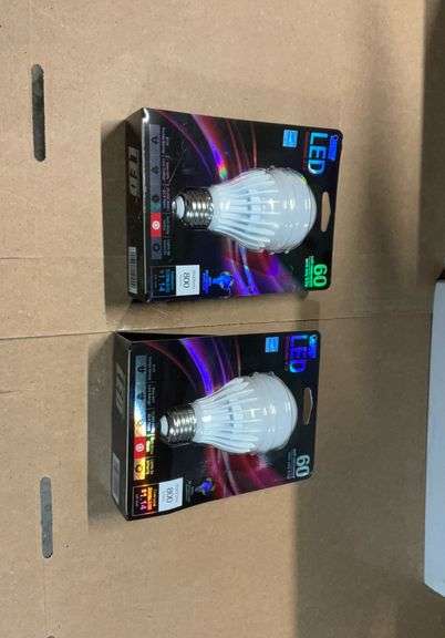 5 boxes of 60 watt replacement LED lightbulbs