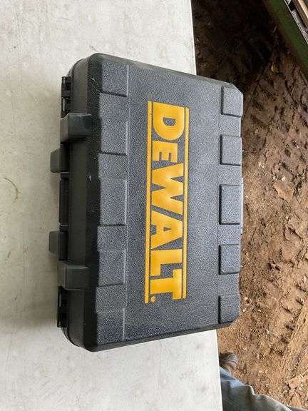 Dewalt battery powered circular saw, saw only