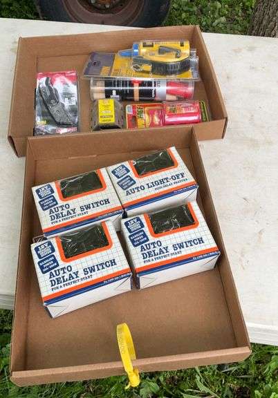 2 Flats of auto delay switch & chalk lines, razor blade knives