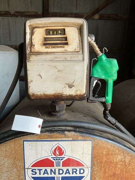 500 Gallon Fuel Barrel with Gas Boy Pump