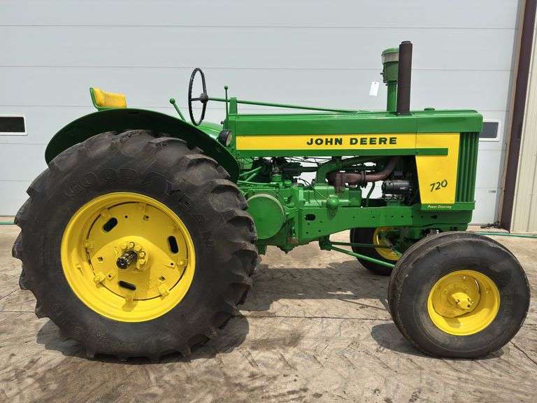 1958 John Deere 720 Gas Standard Tractor, Restored, Electric Start, 3pt., P