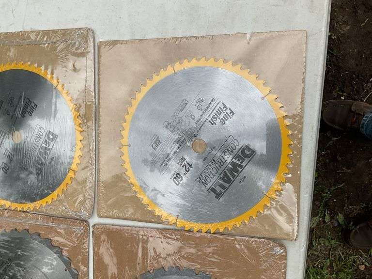 Box of 7 12" DeWalt saw blades