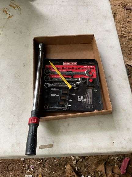 Craftsman torque wrench & reversable ratcheting wrench set, missing wrenche