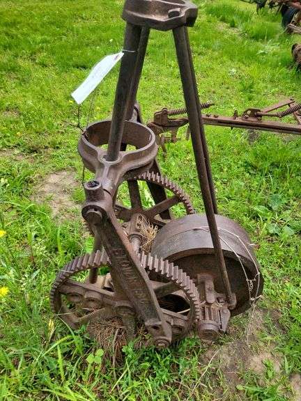 Stover 586 Pump Jack Drive - May not be complete
